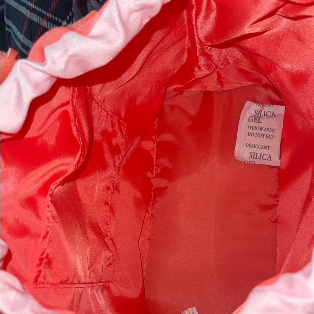 VS Pink Striped Drawstring Backpack w/Cooler - Picture 2 of 6